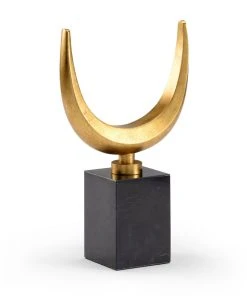 Chelsea House Horn Sculpture