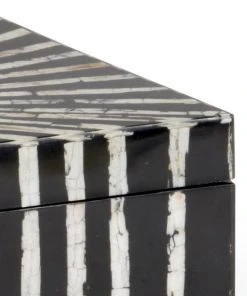 DECOR Chelsea House Razor Shell Box