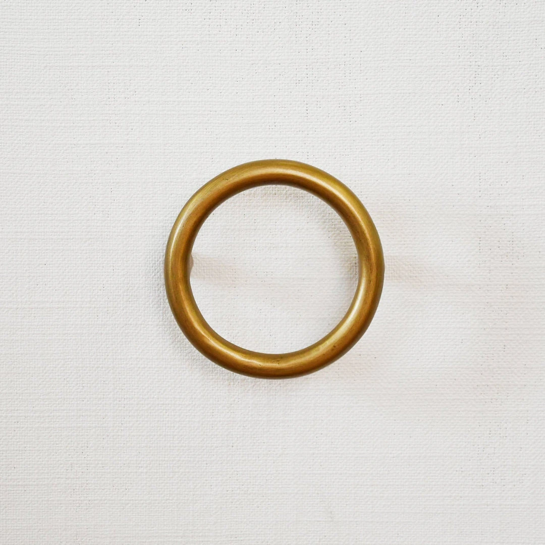 Worlds Away Bath Vanity In Textured White Linen W/ Ant. Brass Hardware, White Marble Top, And Porcelain Sink 5 Worlds Away Bath Vanity In Textured White Linen W/ Ant. Brass Hardware, White Marble Top, And Porcelain Sink