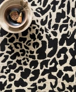 Loloi Masai Hooked Black / Ivory Rug RUGS