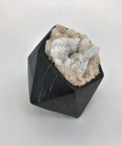 DECOR T&C Floral Company Black Marble Like Pentagon