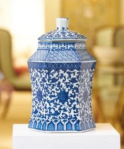 DECOR Chelsea House Tower Vase